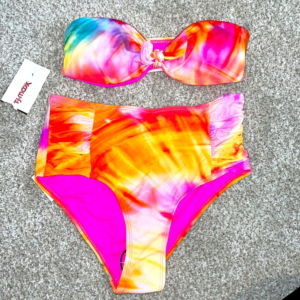High waisted bikini